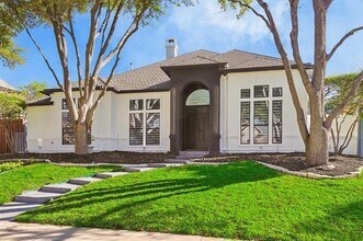 18716 Thorntree Ln in Dallas, TX - Building Photo - Building Photo