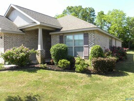 202 Ashbrook Cir in Harvest, AL - Building Photo