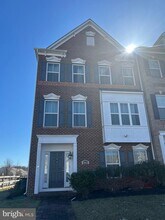 15612 Bibury Alley in Glenarden, MD - Building Photo - Building Photo