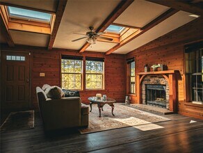 91 White Roe in Livingston Manor, NY - Building Photo - Building Photo