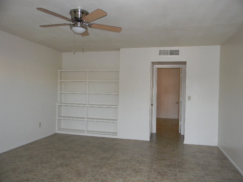 13230 North 21st Pl in Phoenix, AZ - Building Photo