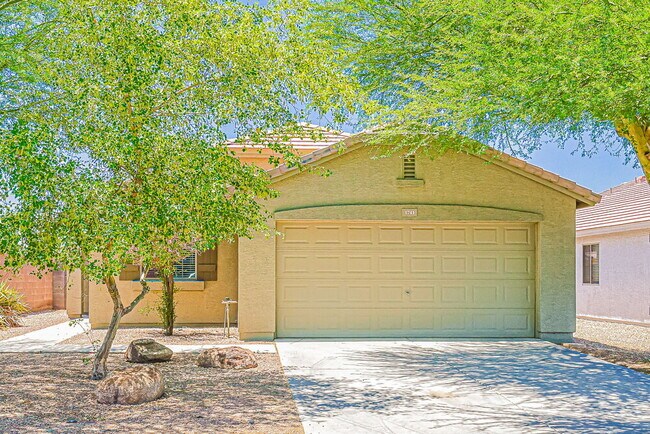 1741 W Desert Mountain Dr