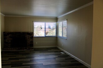 5206 El Encanto Dr in Santa Rosa, CA - Building Photo - Building Photo