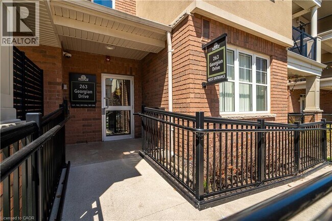 263 Georgian Dr in Oakville, ON - Building Photo - Building Photo