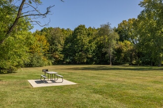 Village Crest Apartments in Poughkeepsie, NY - Building Photo - Building Photo