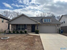 227 Shubert Dr in Hazel Green, AL - Building Photo