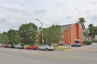 Sammie Jones Residence in St. Louis, MO - Building Photo - Building Photo