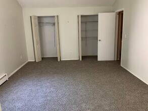 10 Talcott Forest Rd, Unit F in Farmington, CT - Building Photo - Building Photo