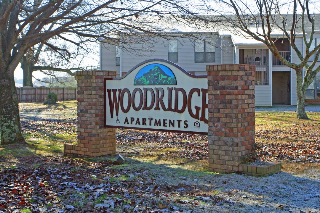 Woodridge Apartments in Athens, AL - Foto de edificio