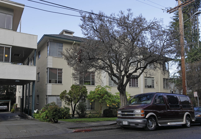 Lenox Properties in Oakland, CA - Foto de edificio - Building Photo