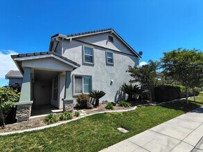 13606 Brook Way in Waterford, CA - Building Photo - Building Photo