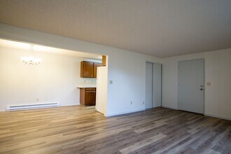 9128 SW Becker Dr-Unit -9128 in Portland, OR - Building Photo - Building Photo