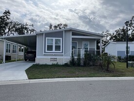 7969 Yukon Trl in Ellenton, FL - Building Photo
