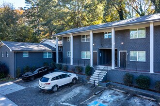 Center Park Apartments in East Point, GA - Building Photo - Building Photo