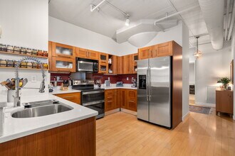 210 South St, Unit 4-3 in Boston, MA - Foto de edificio - Building Photo