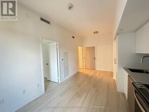 500 Wilson Ave in Toronto, ON - Building Photo - Building Photo