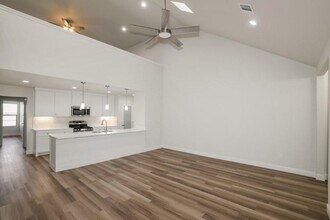 7625 Woodford Ave in Amarillo, TX - Building Photo - Building Photo