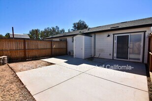32330 Shrimp Ln in Winchester, CA - Building Photo