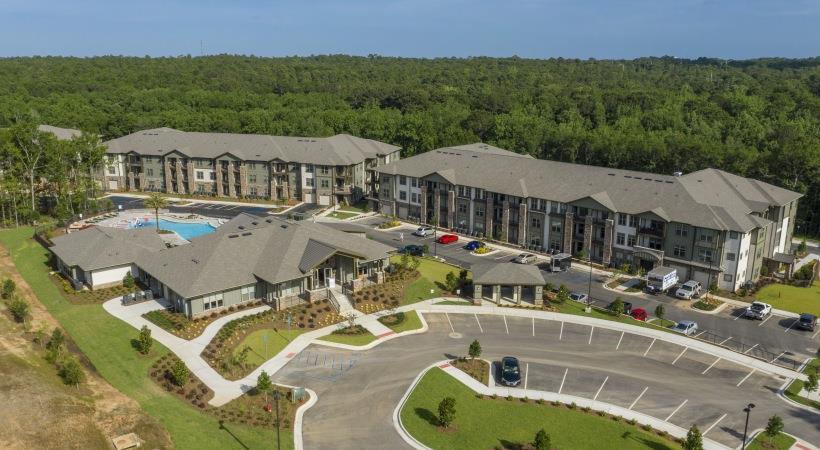 The Retreat at Fairhope Village in Fairhope, AL - Building Photo