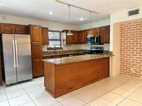 444 Pine Cir in Boca Raton, FL - Building Photo - Building Photo
