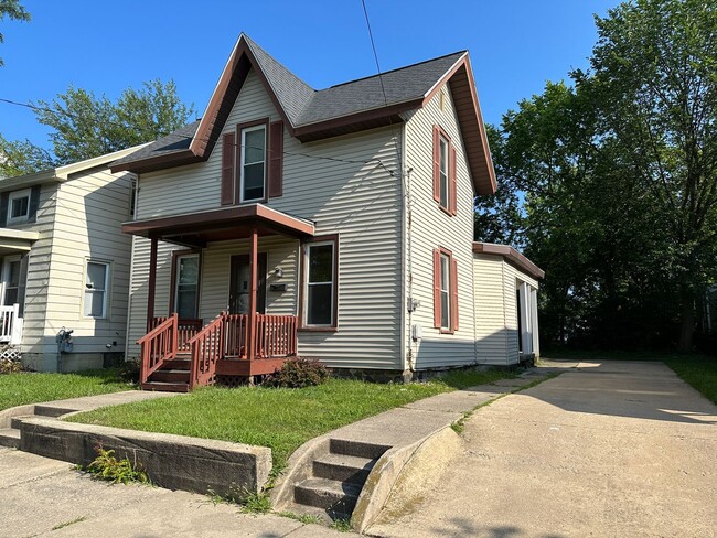 property at 647 California St NW
