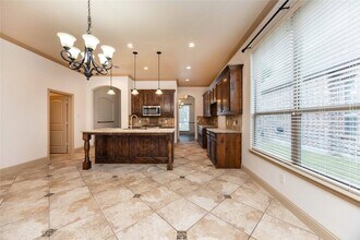 5612 Binbranch Ln in McKinney, TX - Foto de edificio - Building Photo