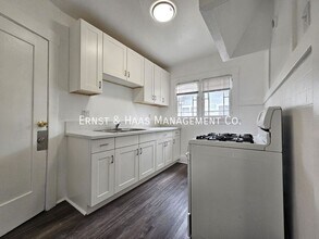 320 W 12th St in Long Beach, CA - Building Photo - Building Photo