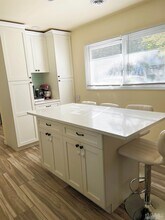 21 Raleigh Rd in Edison, NJ - Building Photo - Building Photo