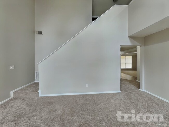 787 Woodstone Rd in Lithonia, GA - Foto de edificio - Building Photo