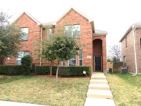 5415 Prairie Ln in Grand Prairie, TX - Building Photo
