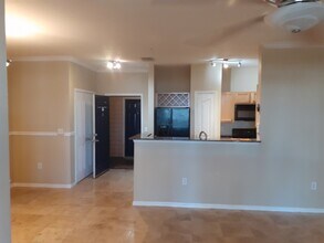 5000 Culbreath Key Way, Unit 116 in Tampa, FL - Building Photo - Building Photo