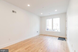 2404 Master St-Unit -1 in Philadelphia, PA - Building Photo - Building Photo