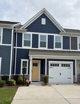 1615 Songbird Ln in Chesapeake, VA - Building Photo