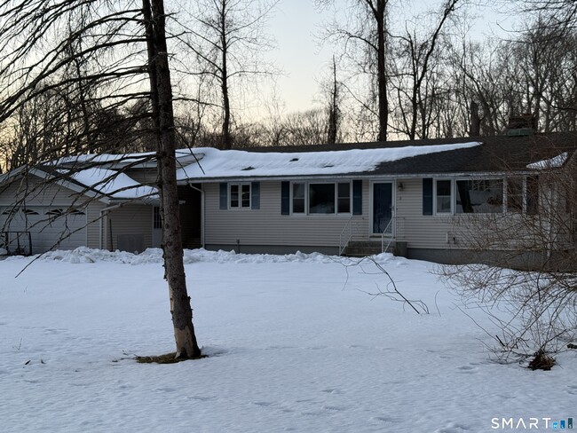 property at 3 Pam Bar Rd