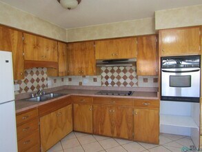 1504 W Briscoe Ave in Artesia, NM - Building Photo - Building Photo