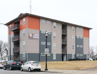 Walnut Quads in Springfield, MO - Foto de edificio - Building Photo