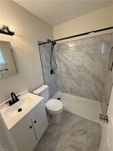 255 W Ocean View Ave, Unit 6 in Norfolk, VA - Foto de edificio - Building Photo