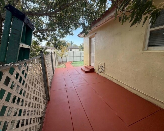 20221 SW 112th Ct in Miami, FL - Building Photo - Building Photo