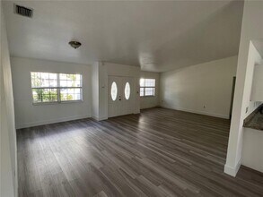 15434 SW 168th Ter in Miami, FL - Building Photo - Building Photo