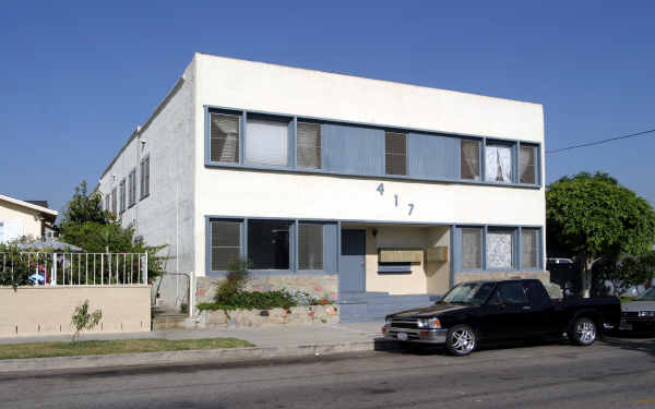 417 N Palos Verdes St in San Pedro, CA - Building Photo