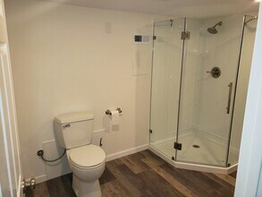 12726 SE Oatfield Rd in Milwaukie, OR - Building Photo - Building Photo