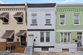 2250 N Woodstock St in Philadelphia, PA - Building Photo - Building Photo