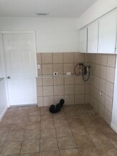 2309 53rd Ave W in Bradenton, FL - Foto de edificio - Building Photo