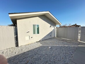 916 W Atkins Ave in Ridgecrest, CA - Building Photo - Building Photo