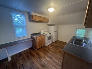 5005 36th Ave-Unit -B in Hudsonville, MI - Building Photo - Building Photo