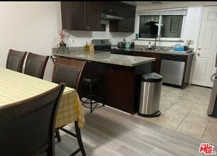 1110 Hull Pl in Oxnard, CA - Building Photo - Building Photo