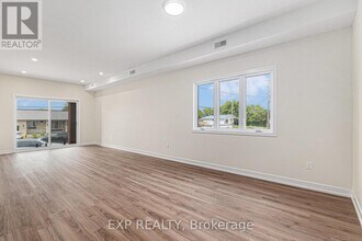 897-897 Laurier St in Clarence-Rockland, ON - Building Photo - Building Photo