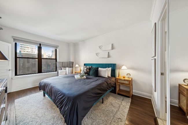 180 E Pearson St in Chicago, IL - Building Photo - Building Photo