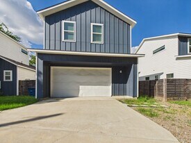 6508 Santos St in Austin, TX - Building Photo