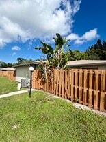 1788 My Pl Ln in West Palm Beach, FL - Building Photo
